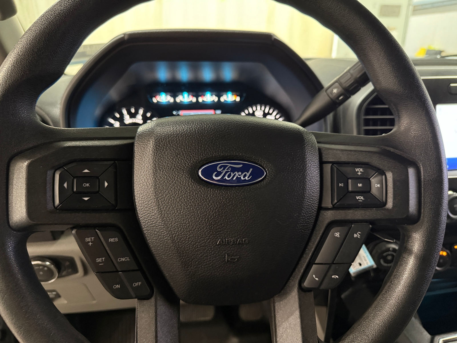 Thumbnail: 2020 Ford Econoline - 5