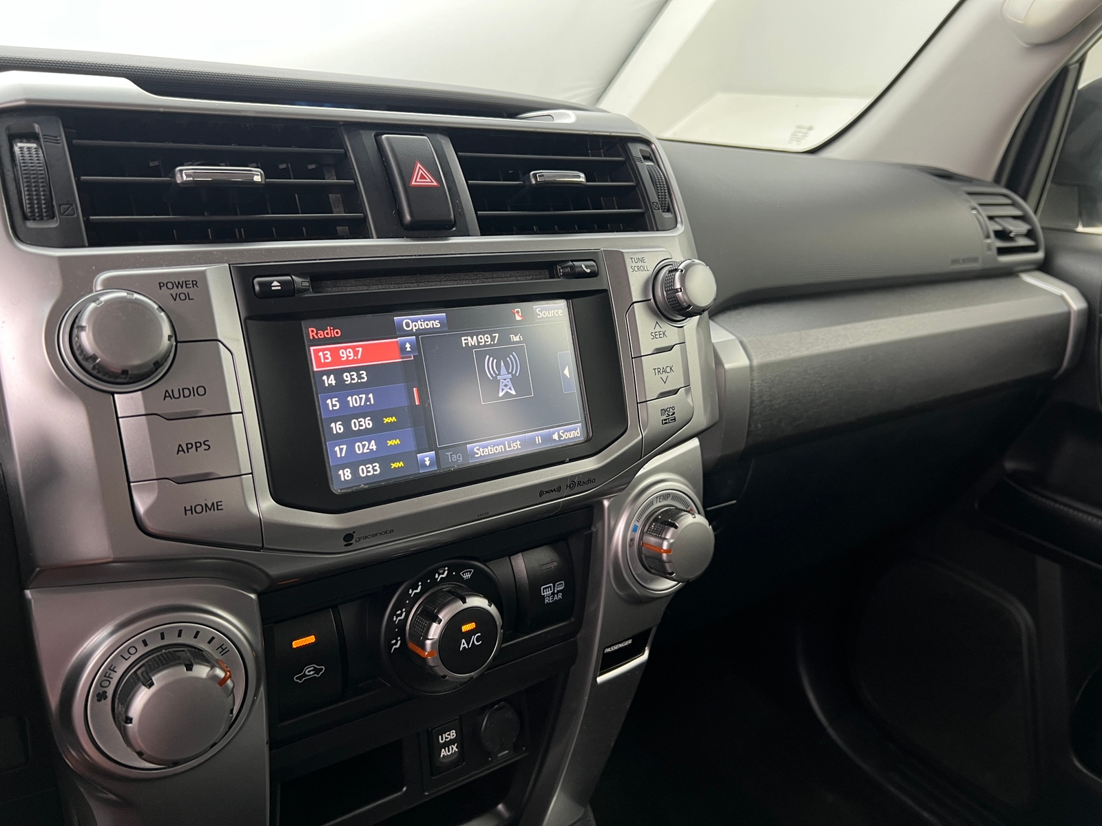 Thumbnail: 2018 Toyota 4Runner - 4