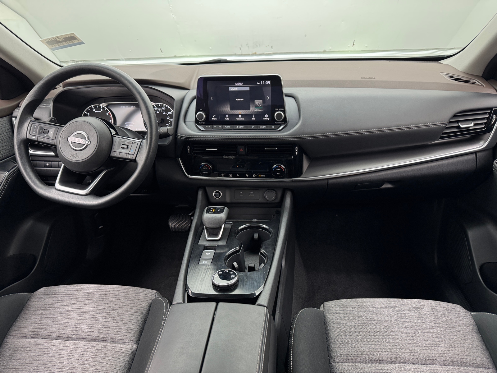 Thumbnail: 2022 Nissan Rogue - 3