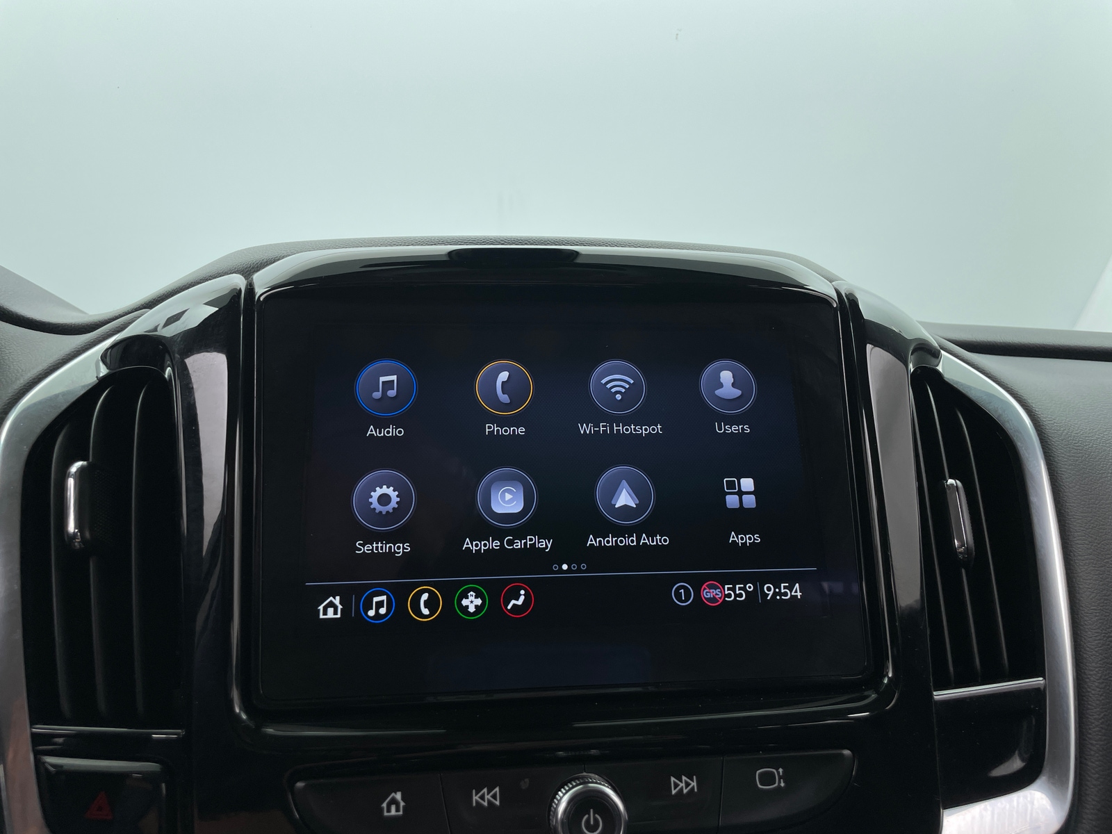 Thumbnail: 2020 Chevrolet Traverse - 3