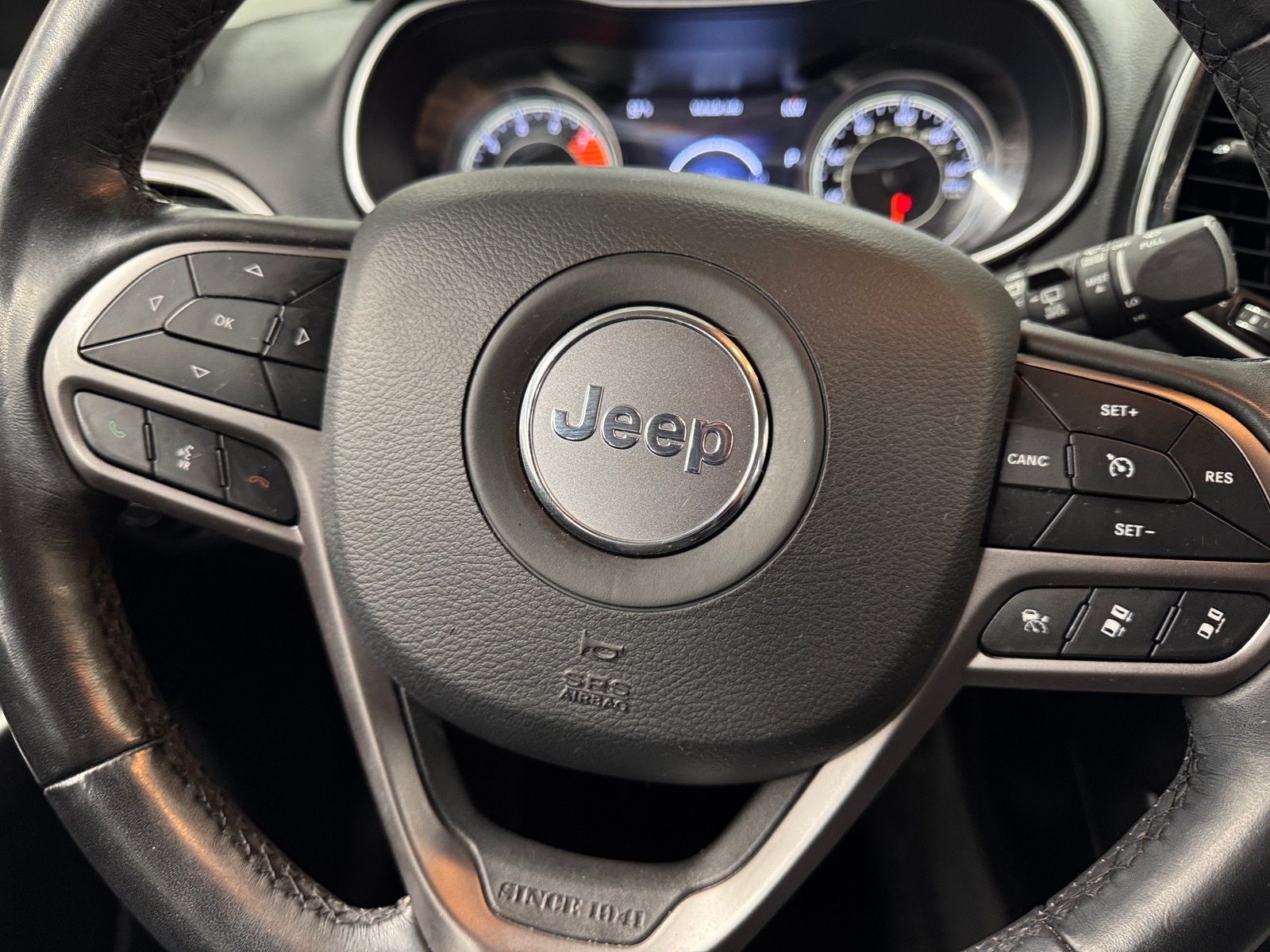 Thumbnail: 2021 Jeep Cherokee - 4