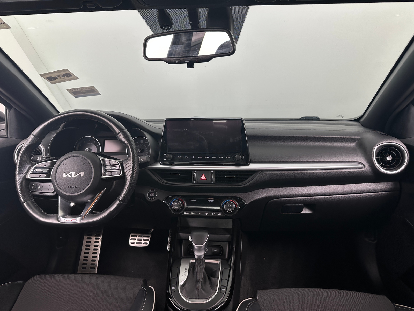 Thumbnail: 2022 Kia Forte - 2