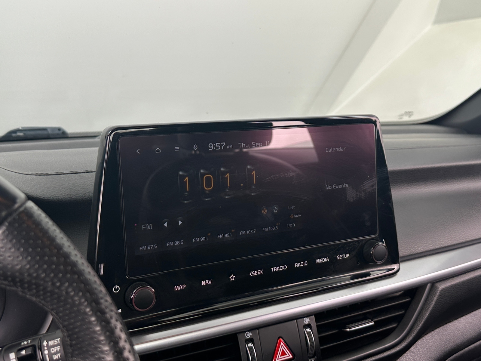 Thumbnail: 2022 Kia Forte - 3
