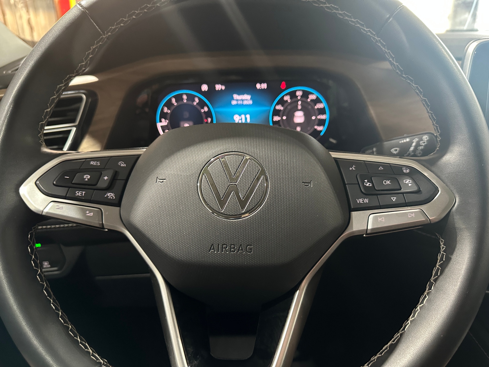 Thumbnail: 2024 Volkswagen Atlas - 4