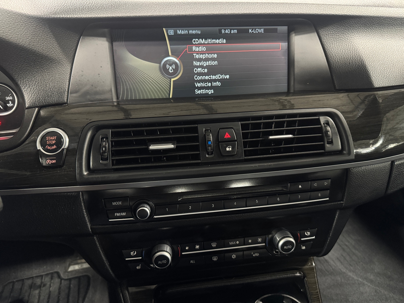 Thumbnail: 2012 BMW 5 Series - 3