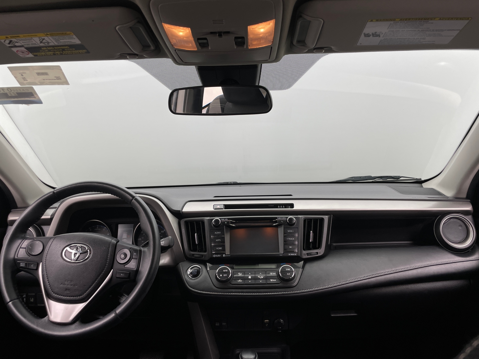Thumbnail: 2018 Toyota RAV4 - 3
