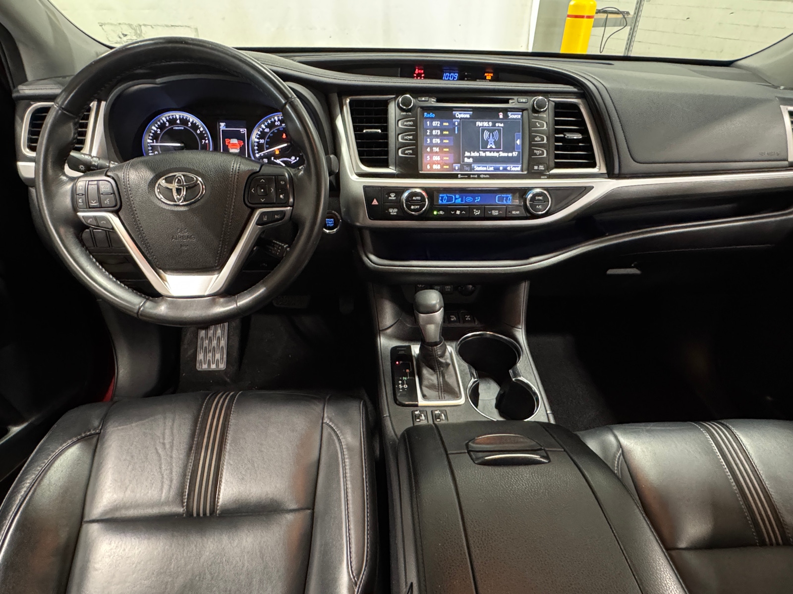 Thumbnail: 2017 Toyota Highlander - 2