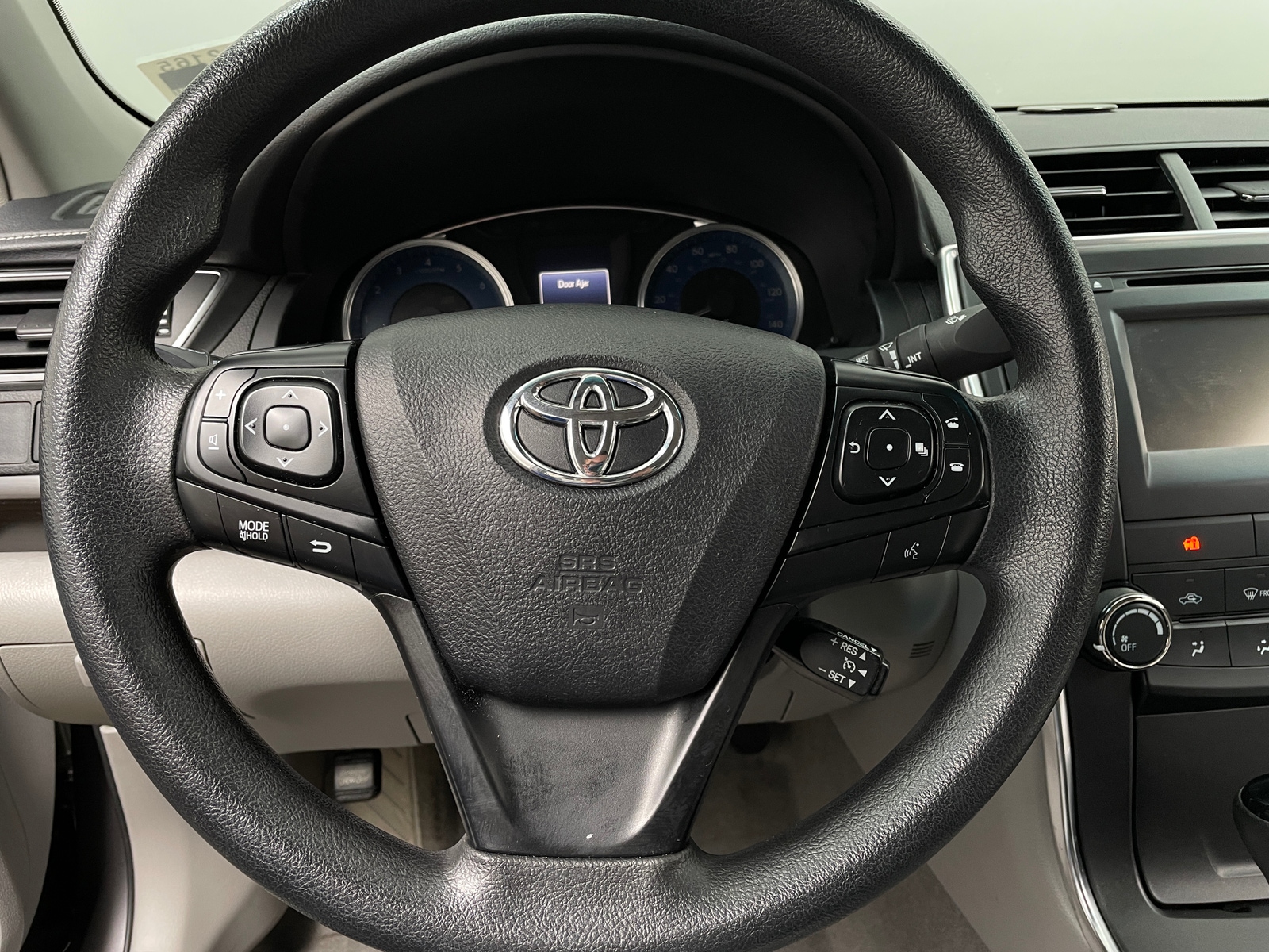 Thumbnail: 2016 Toyota Camry - 5