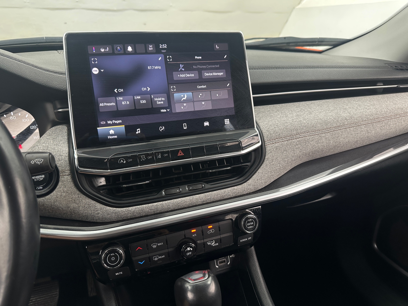Thumbnail: 2022 Jeep Compass - 4
