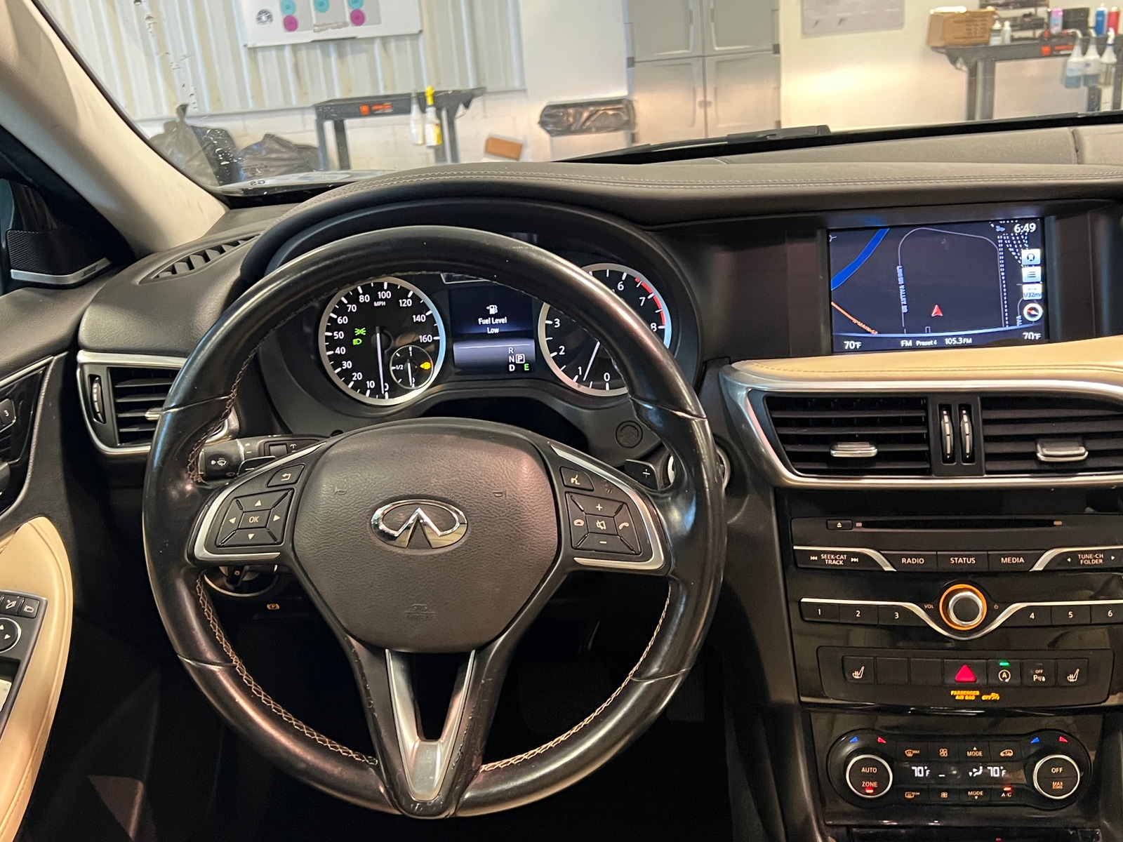 Thumbnail: 2018 INFINITI QX30 - 4