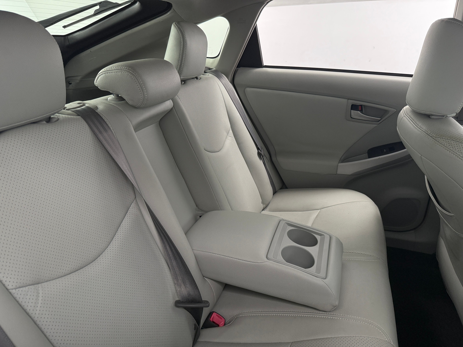 Thumbnail: 2013 Toyota Prius - 6