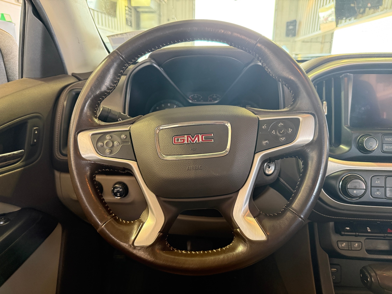 Thumbnail: 2017 GMC Canyon - 4