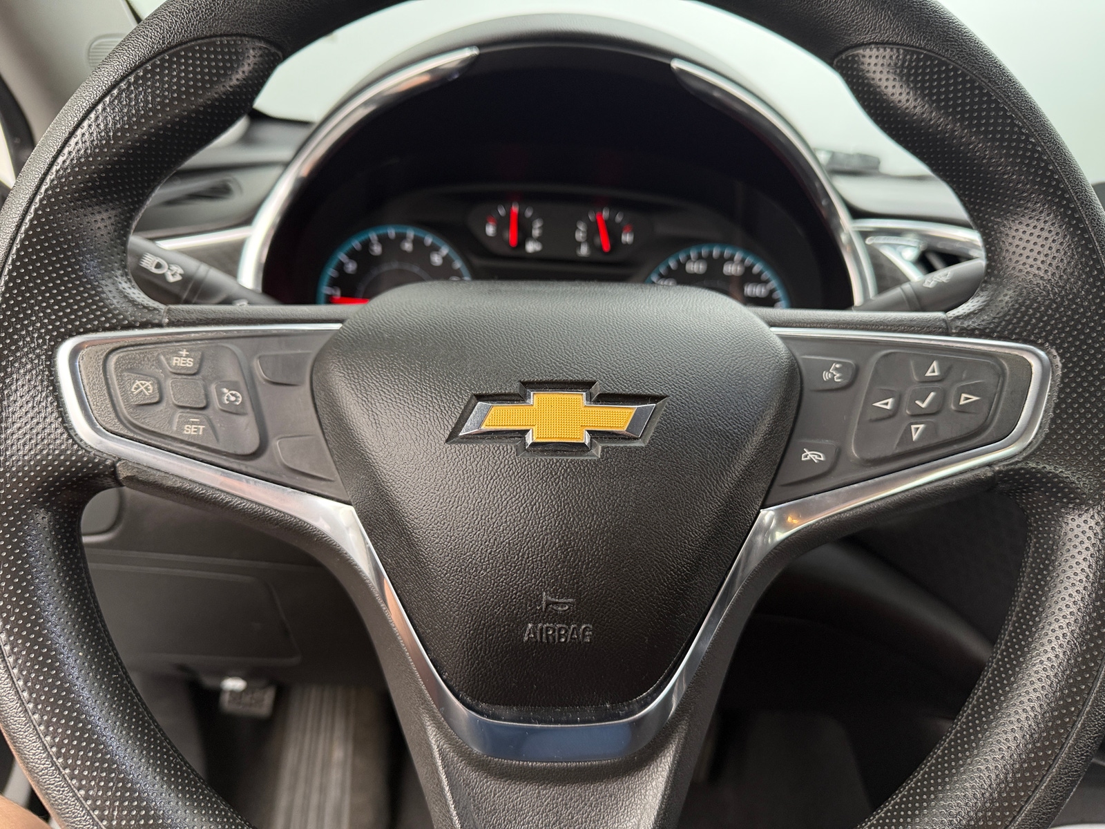 Thumbnail: 2019 Chevrolet Malibu - 5