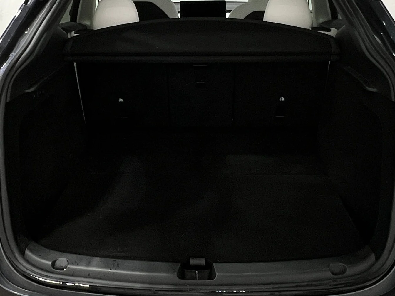 Thumbnail: 2023 Tesla Model Y - 6