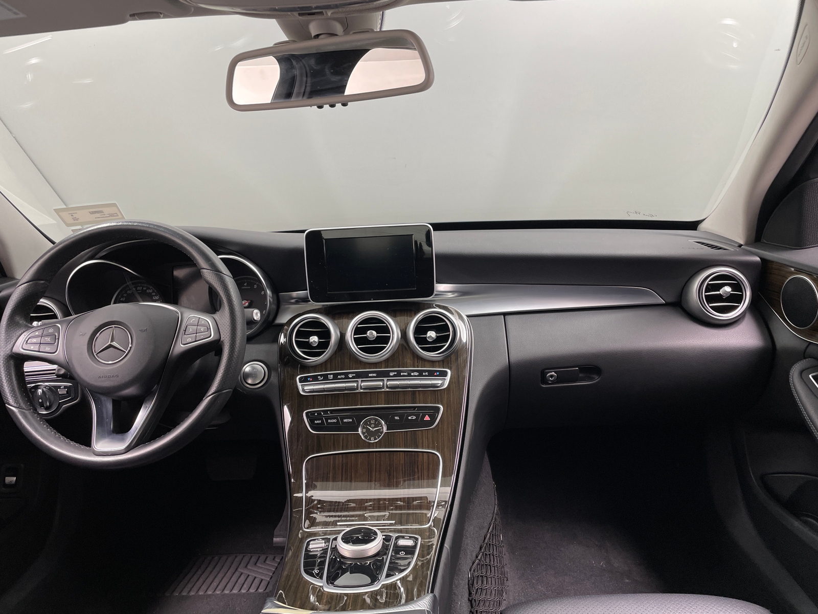 Thumbnail: 2018 Mercedes-Benz C-Class - 2