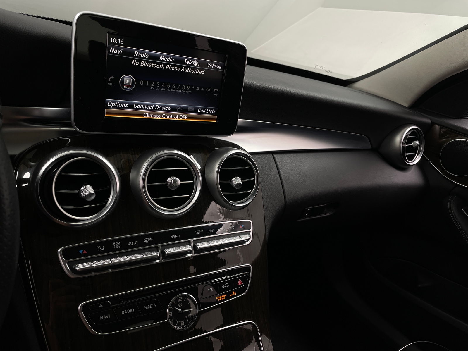 Thumbnail: 2018 Mercedes-Benz C-Class - 3