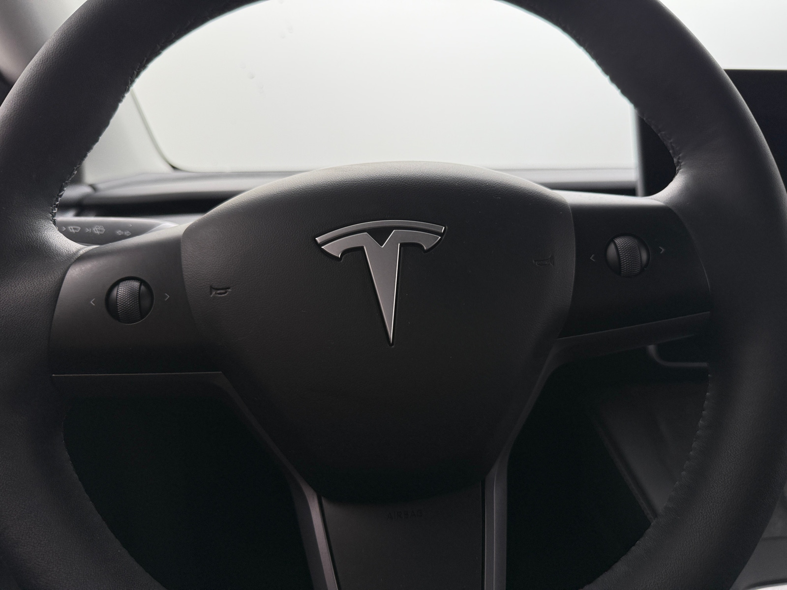 Thumbnail: 2023 Tesla Model Y - 4