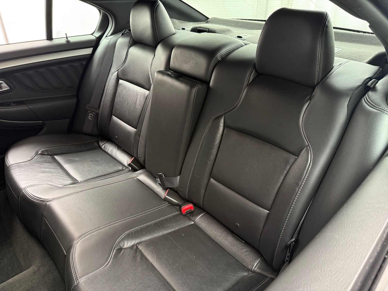 Thumbnail: 2016 Ford Taurus - 5