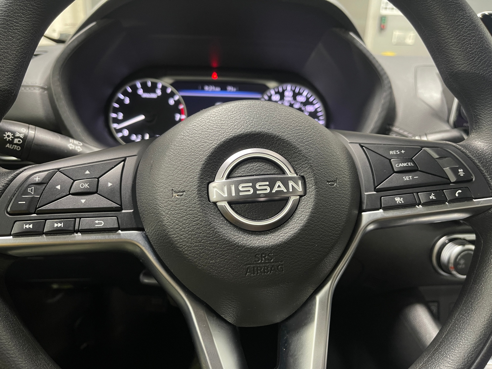Thumbnail: 2025 Nissan Sentra - 5