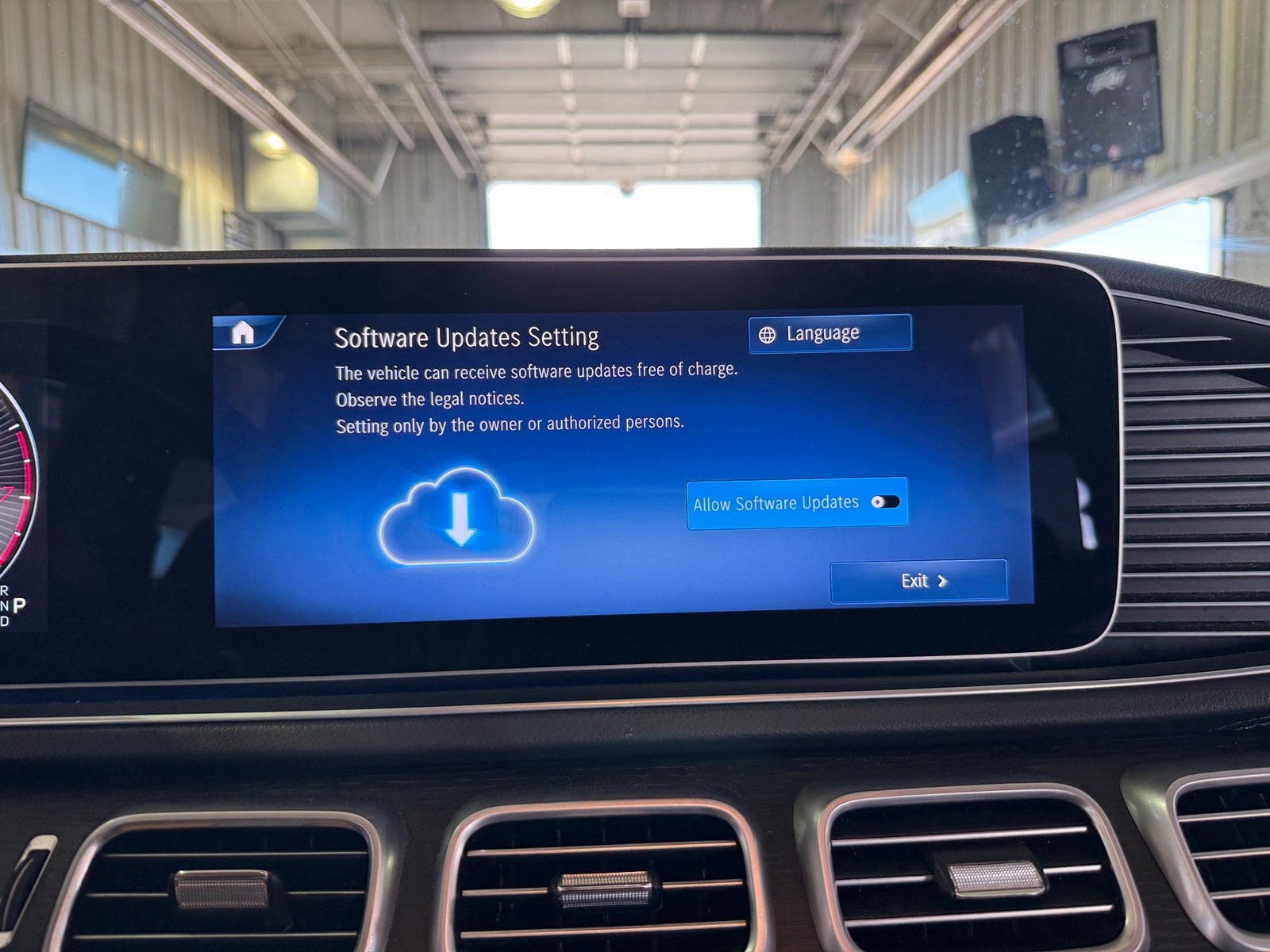 Thumbnail: 2024 Mercedes-Benz GLS - 3