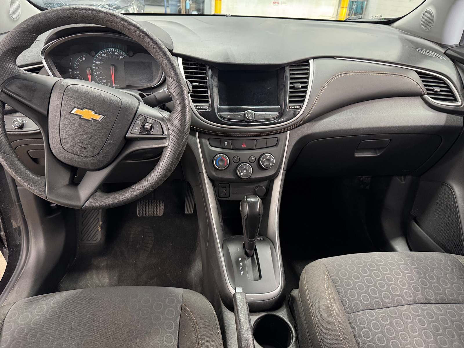 Thumbnail: 2020 Chevrolet Trax - 3