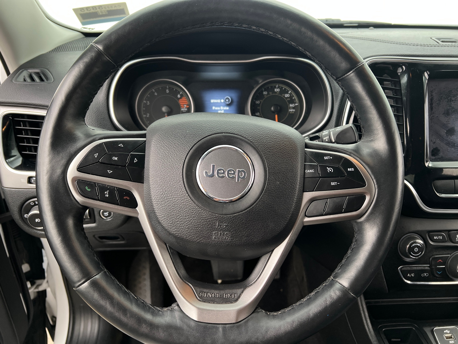 Thumbnail: 2019 Jeep Cherokee - 4