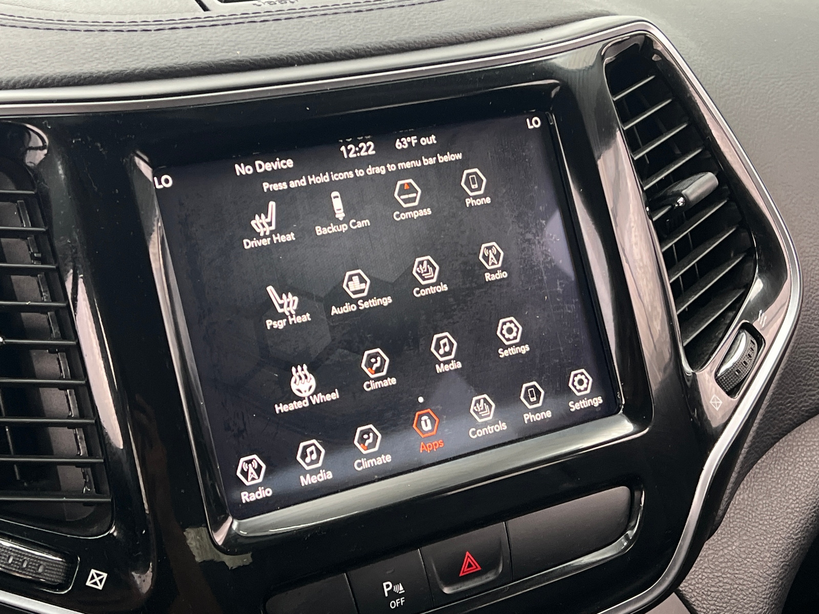 Thumbnail: 2019 Jeep Cherokee - 3