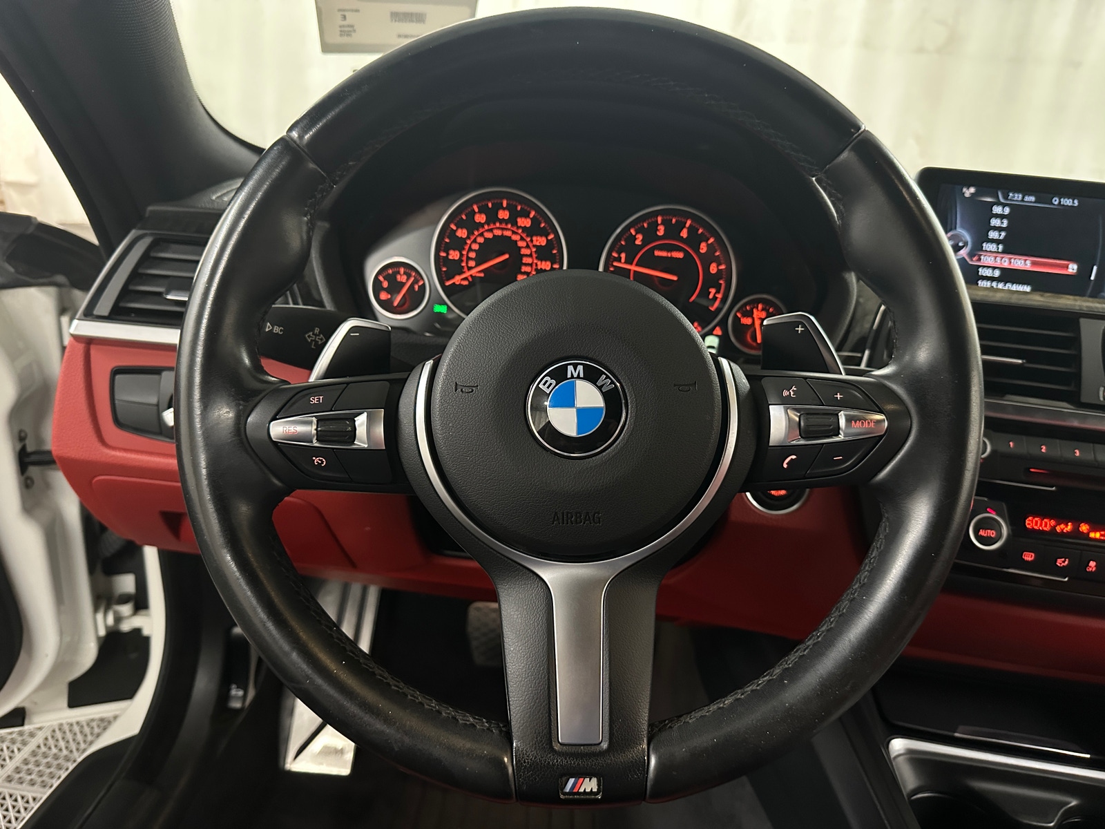 Thumbnail: 2015 BMW 4 Series - 3