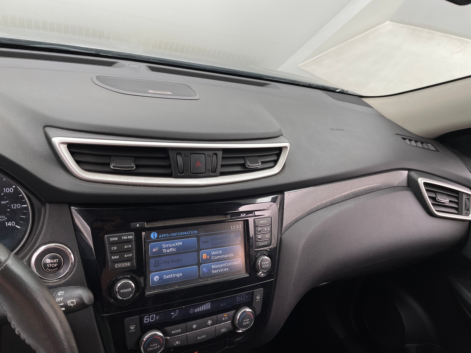 Thumbnail: 2016 Nissan Rogue - 3