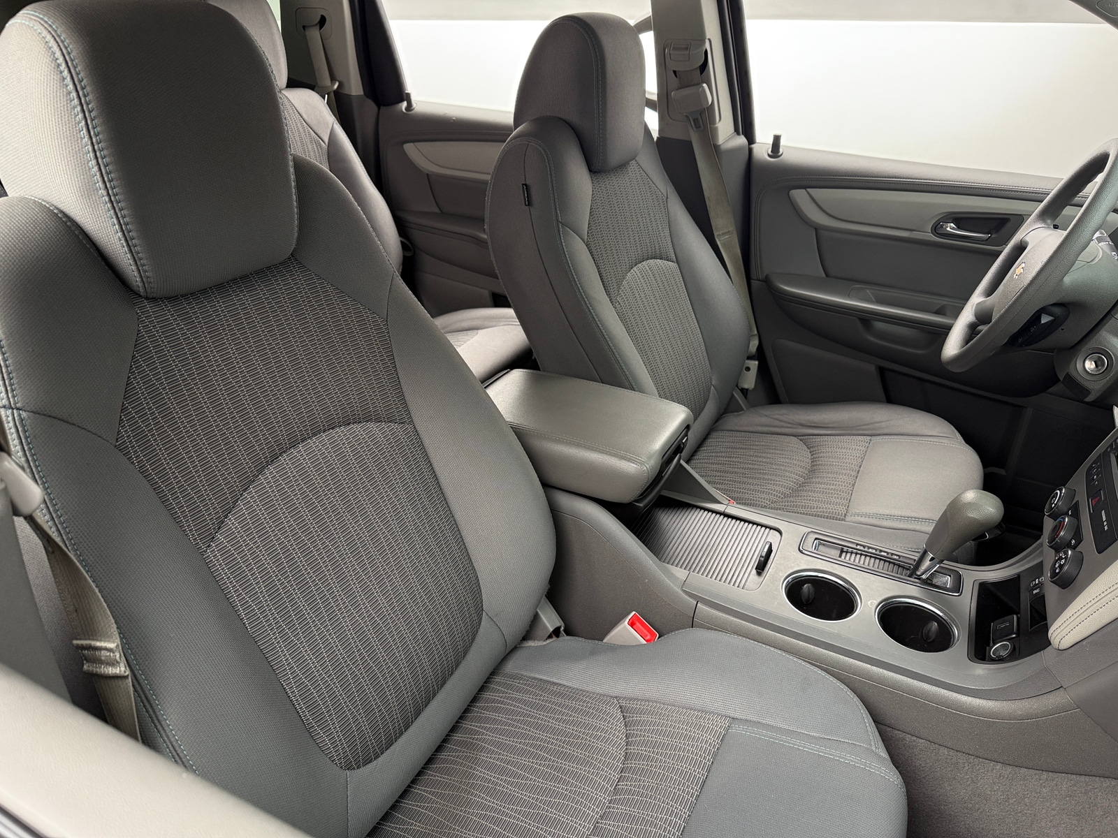 Thumbnail: 2017 Chevrolet Traverse - 2