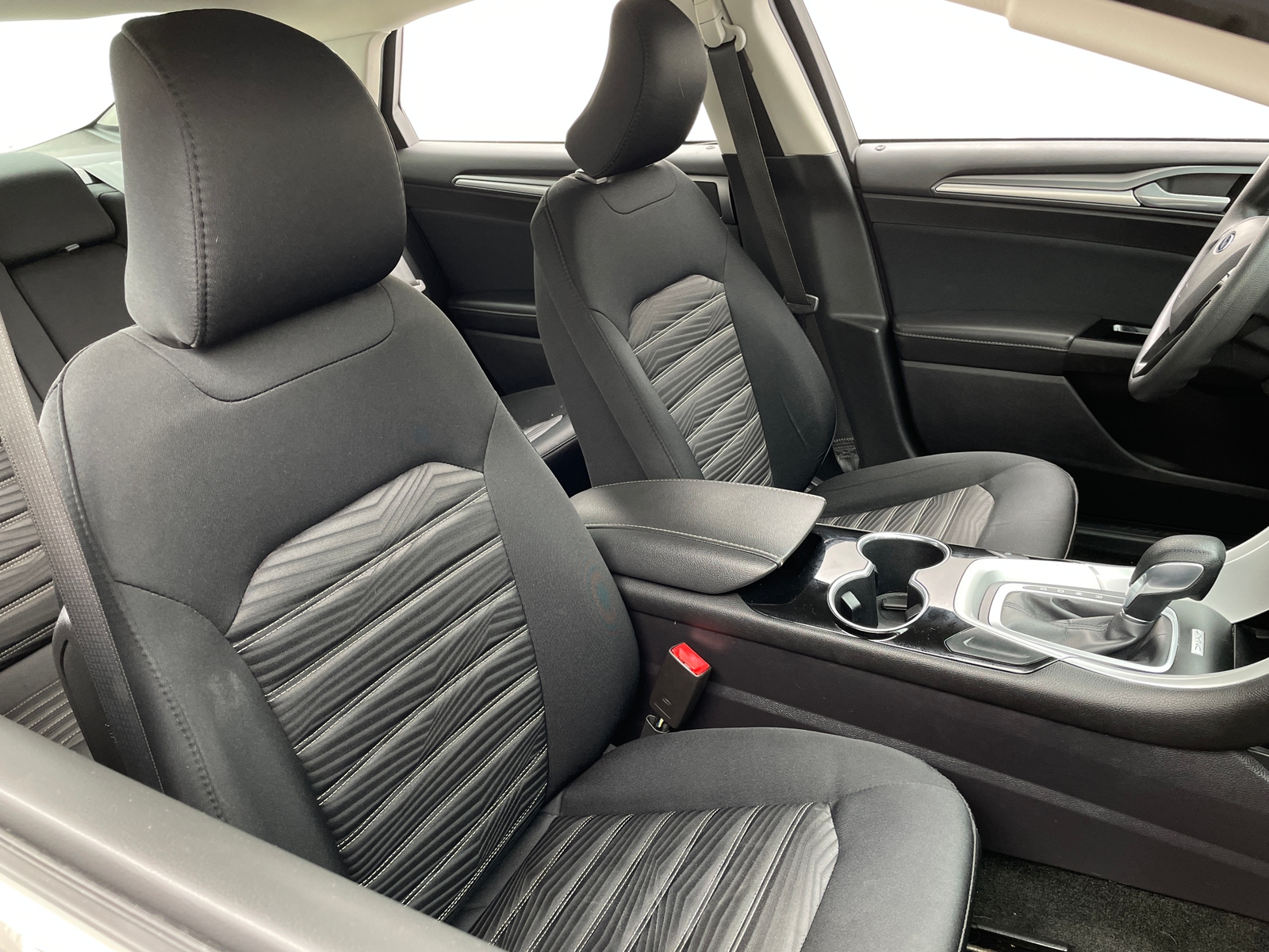Thumbnail: 2016 Ford Fusion - 2