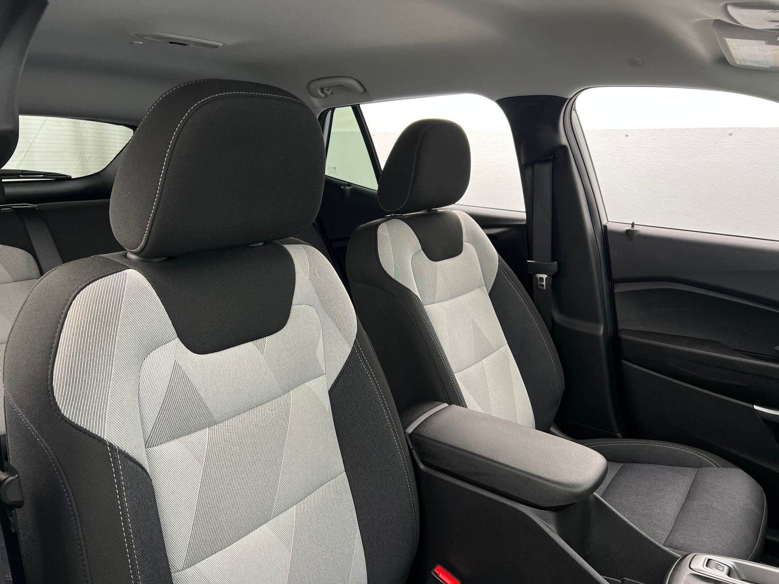 Thumbnail: 2025 Chevrolet Trax - 2