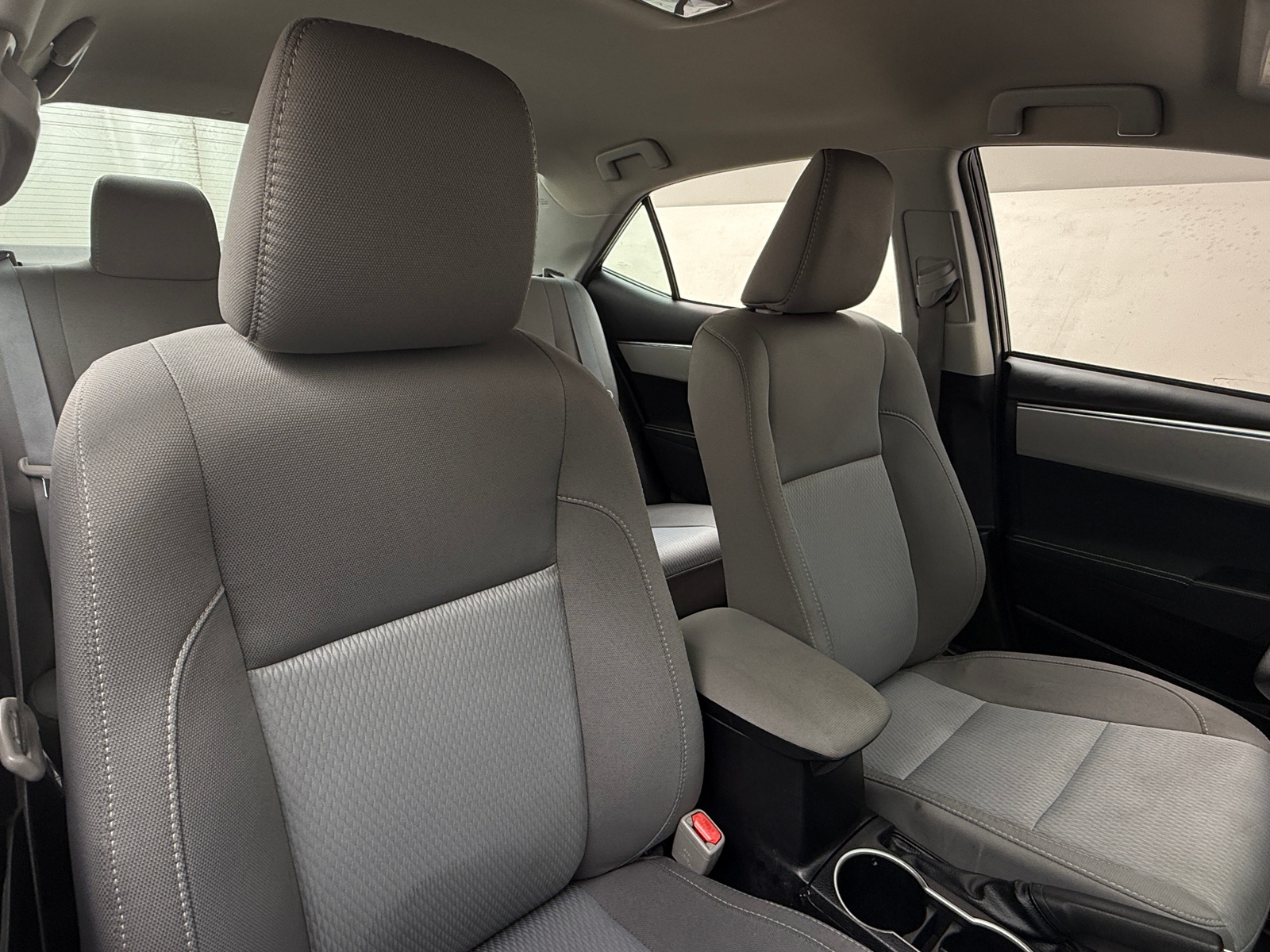 Thumbnail: 2016 Toyota Corolla - 2