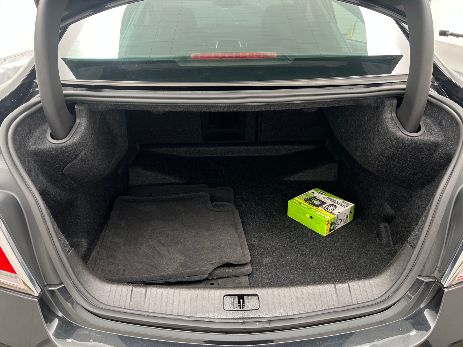 Thumbnail: 2011 Buick LaCrosse - 6