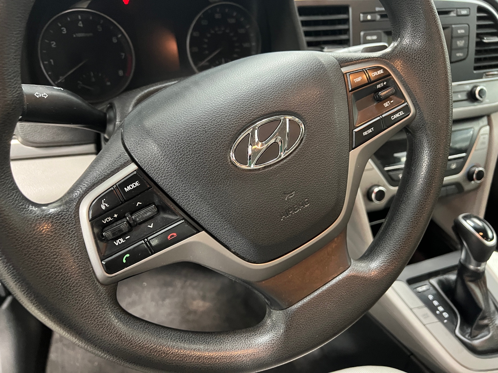 Thumbnail: 2018 Hyundai Elantra - 5