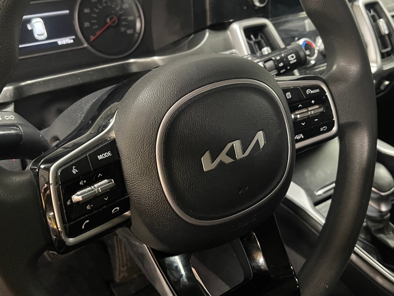 Thumbnail: 2022 Kia Sorento - 5