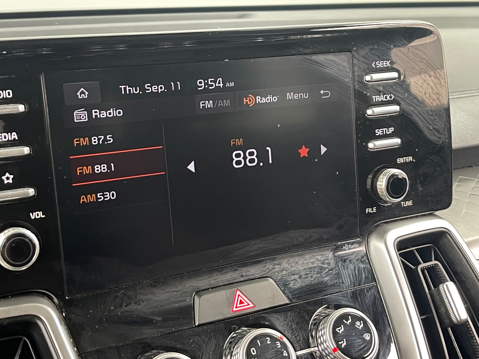 Thumbnail: 2022 Kia Sorento - 4