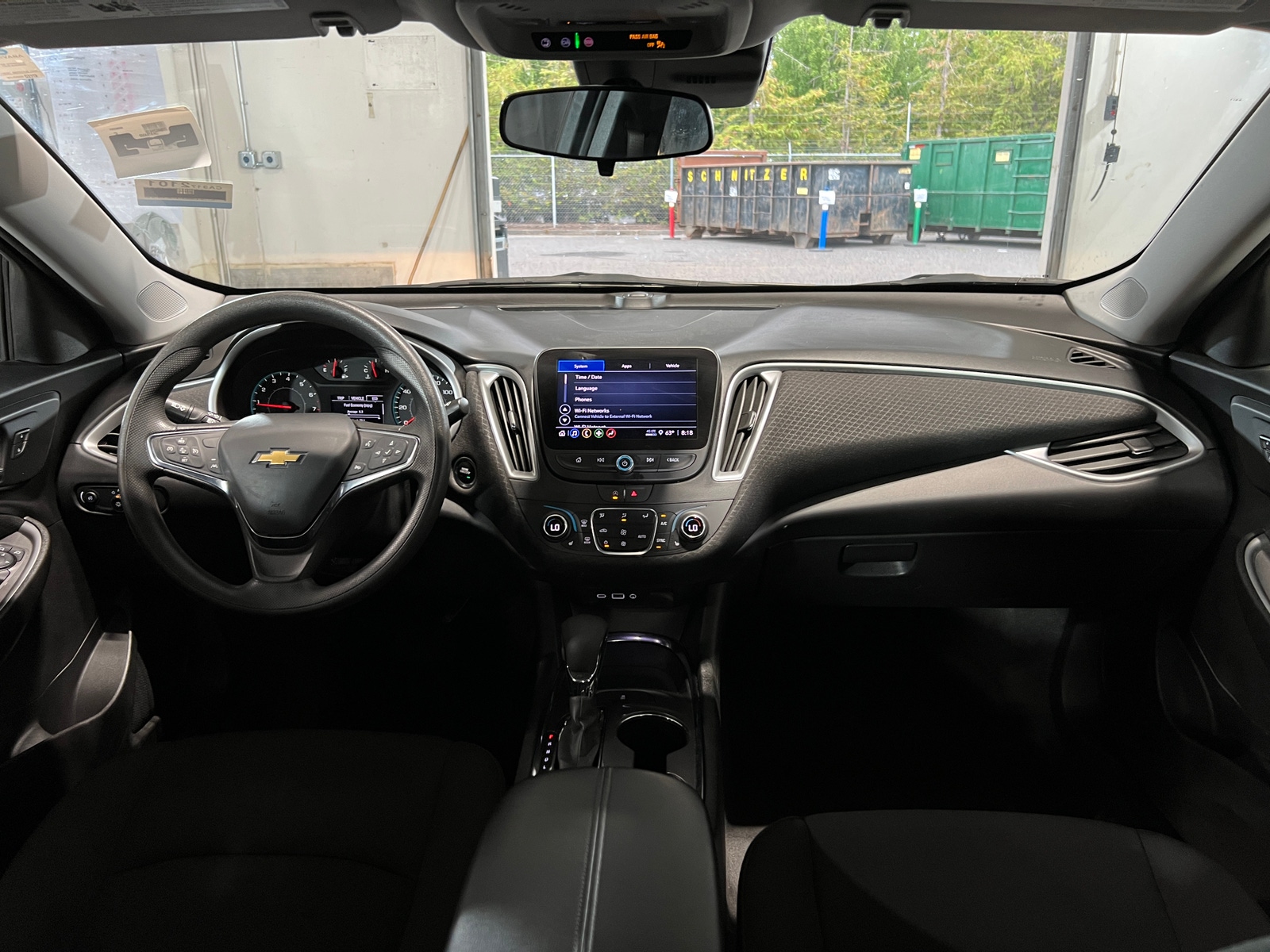 Thumbnail: 2023 Chevrolet Malibu - 3