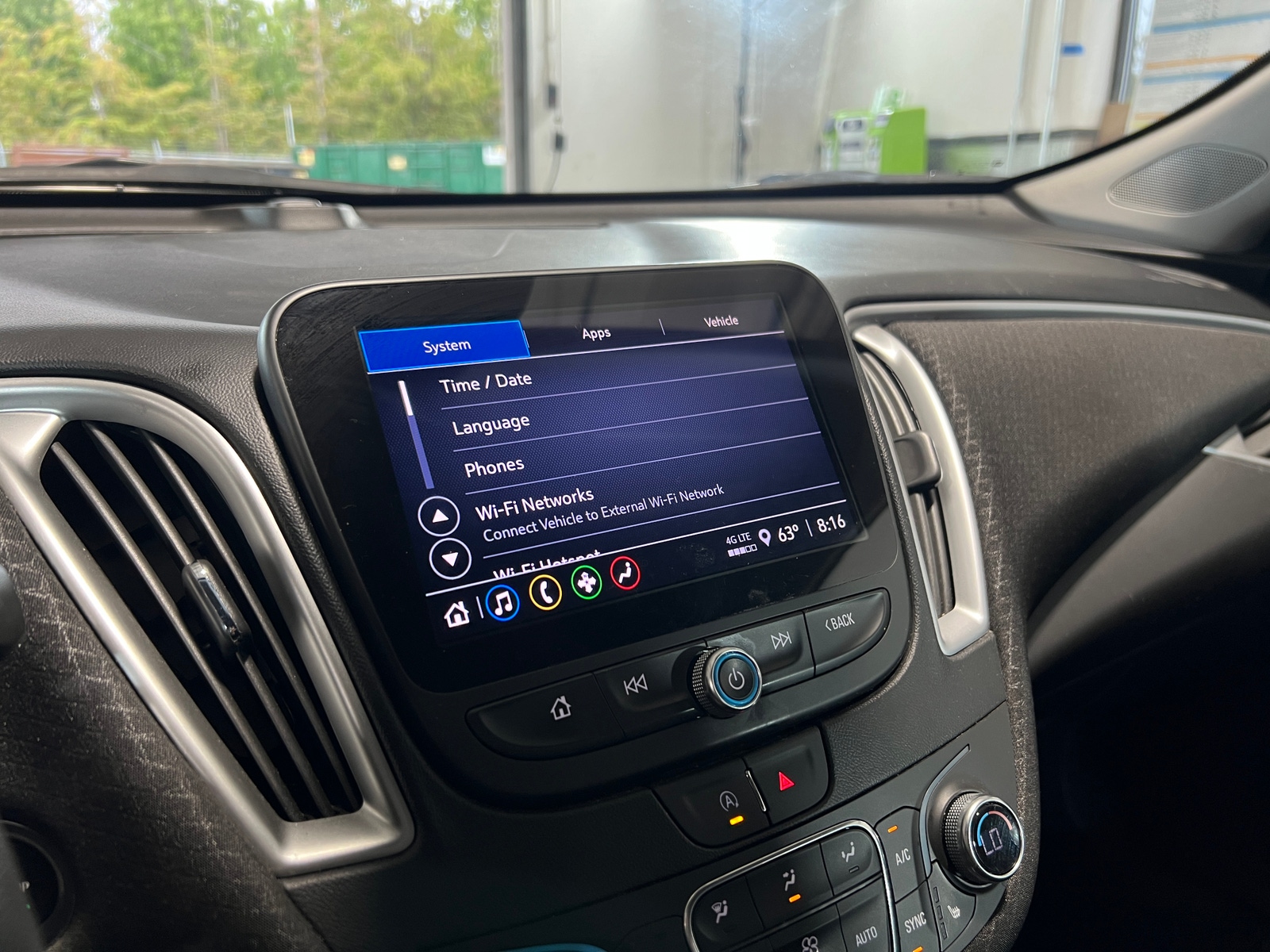 Thumbnail: 2023 Chevrolet Malibu - 4