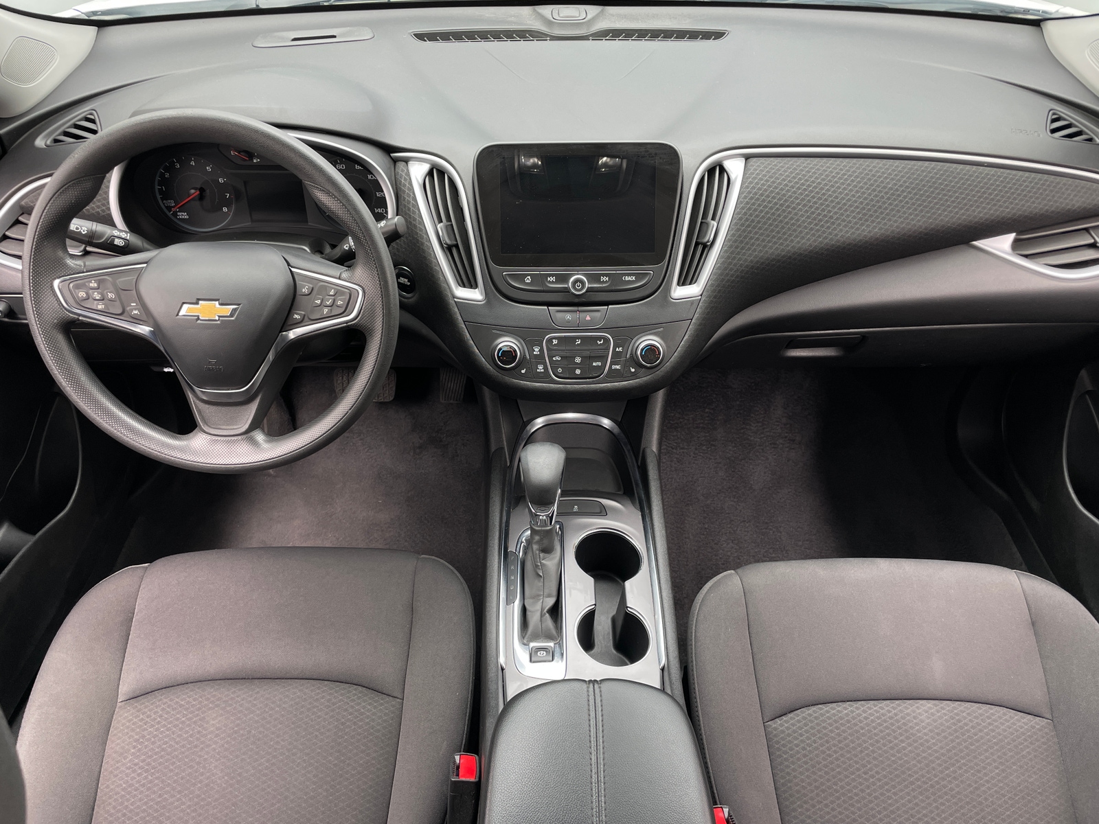 Thumbnail: 2023 Chevrolet Malibu - 3