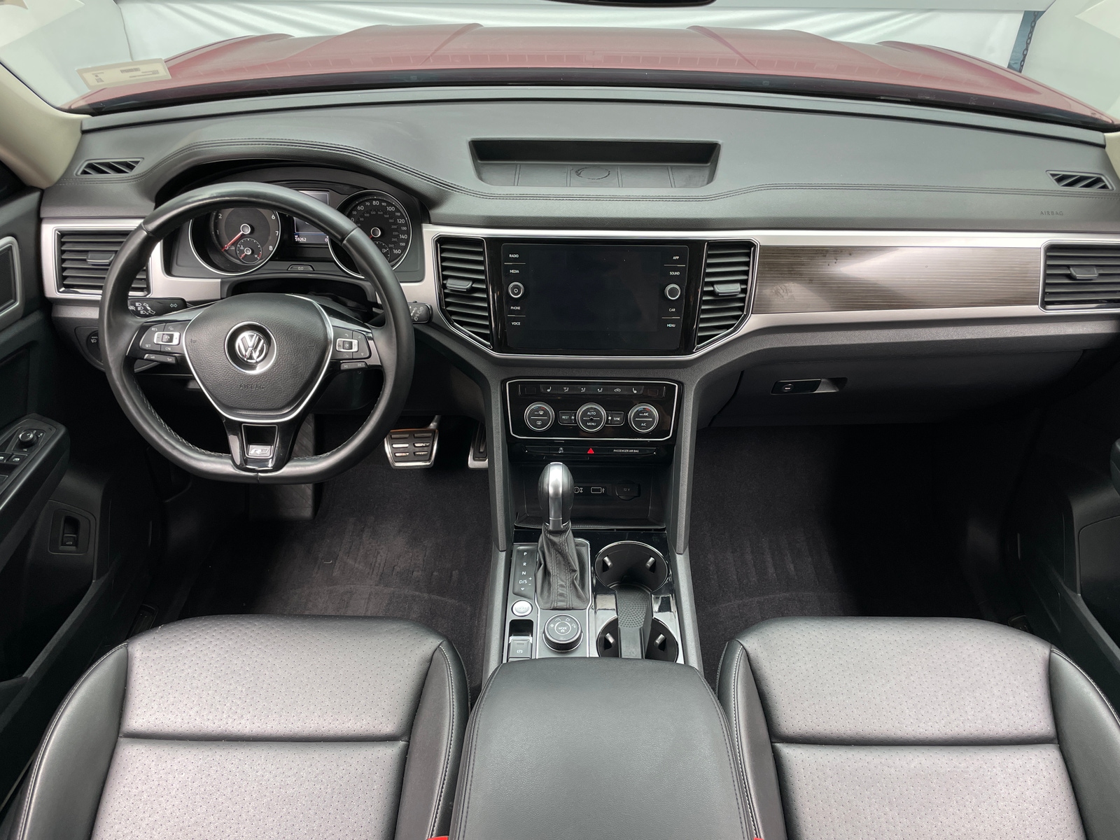 Thumbnail: 2018 Volkswagen Atlas - 2