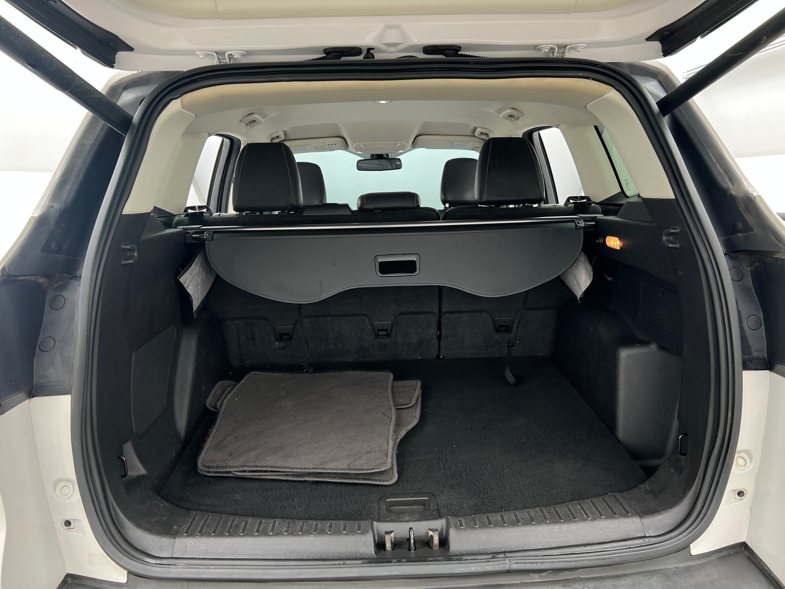 Thumbnail: 2019 Ford Escape - 6