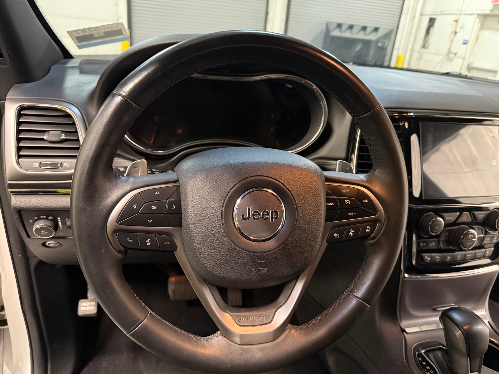 Thumbnail: 2019 Jeep Grand Cherokee - 4