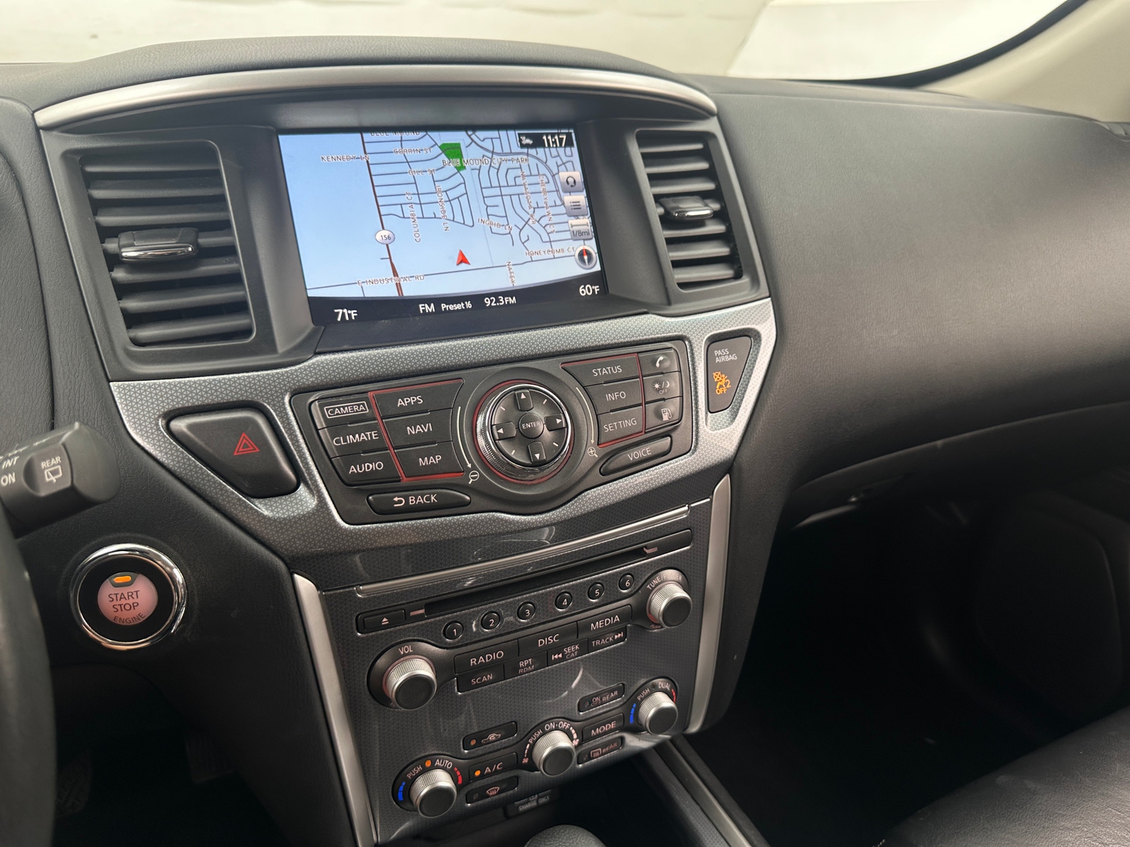 Thumbnail: 2018 Nissan Pathfinder - 3