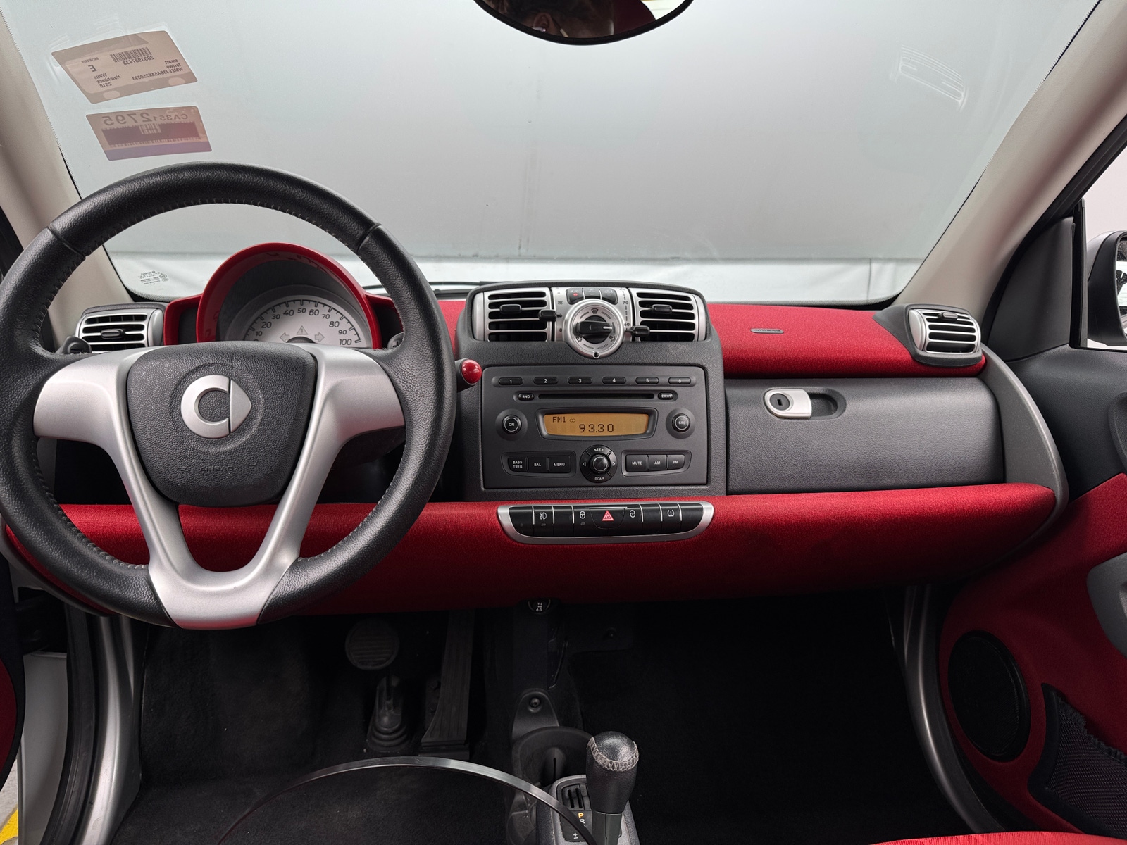 Thumbnail: 2010 smart fortwo - 3