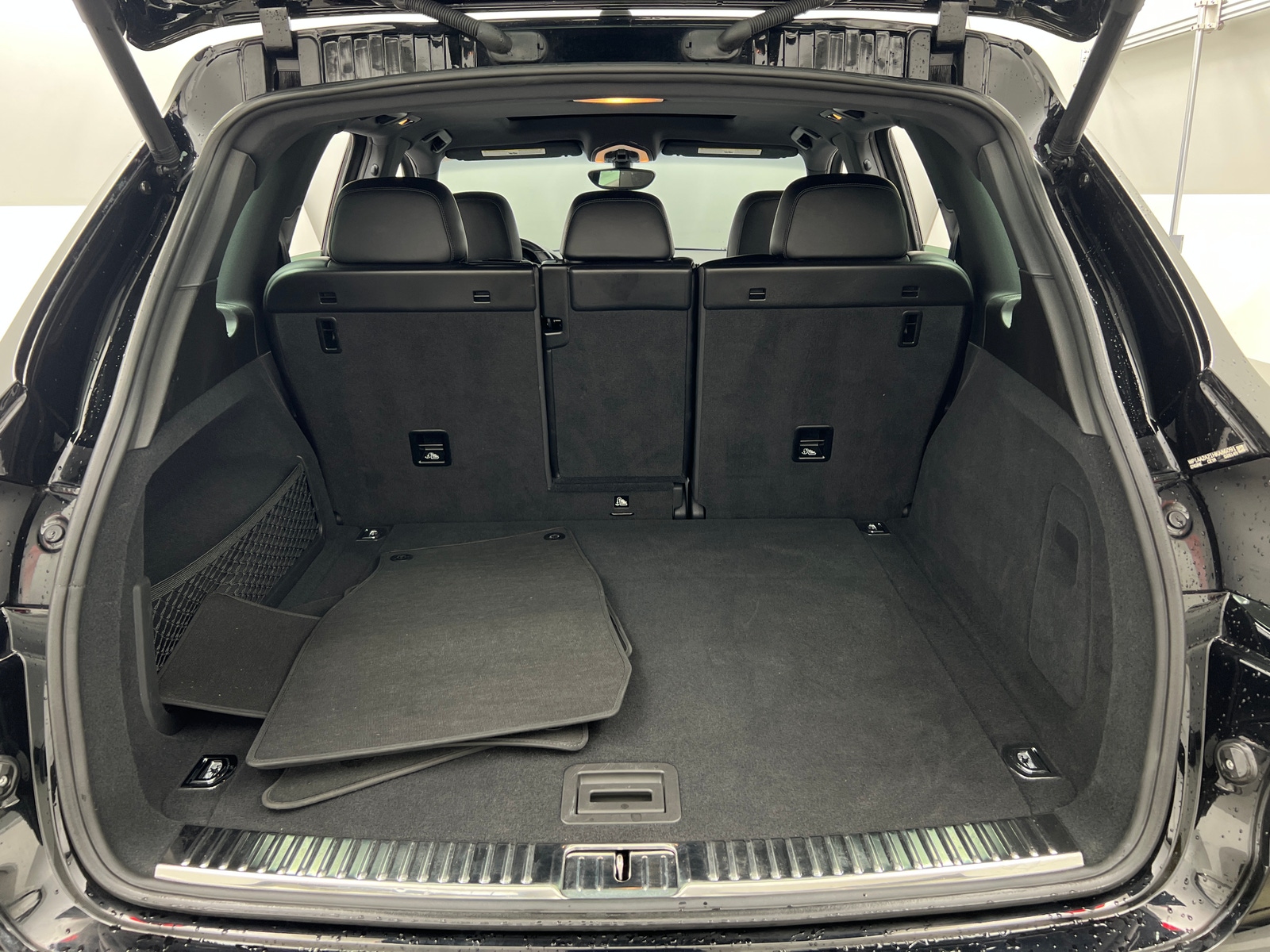 Thumbnail: 2017 Porsche Cayenne - 6