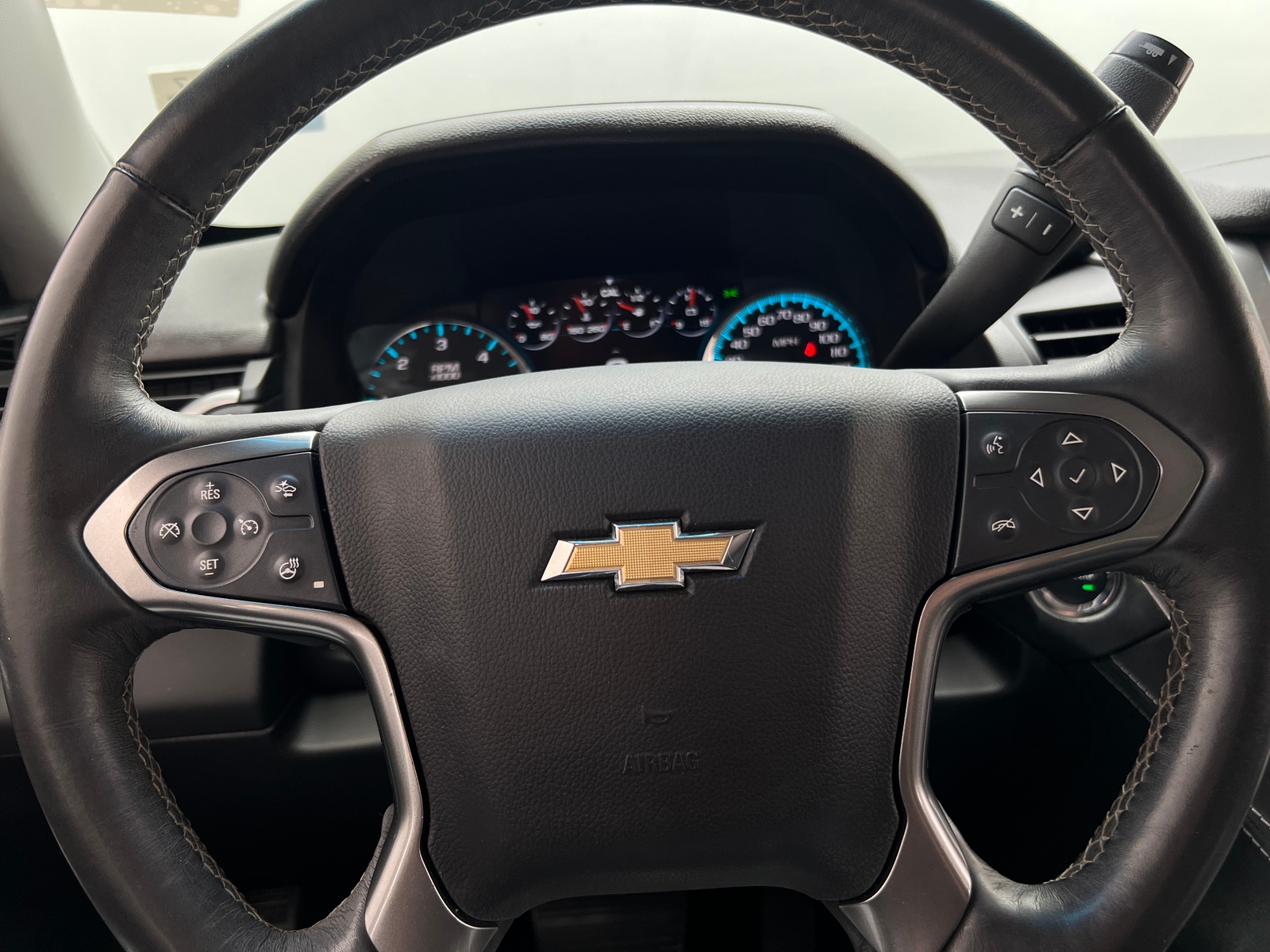 Thumbnail: 2017 Chevrolet Tahoe - 4