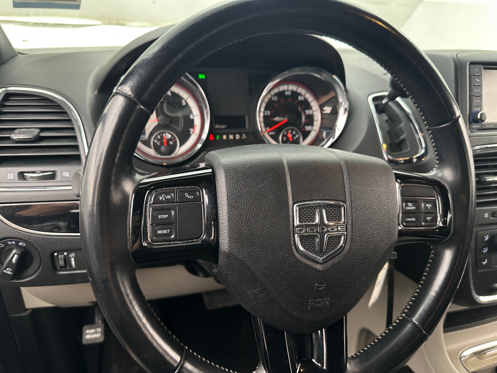 Thumbnail: 2019 Dodge Grand Caravan - 4