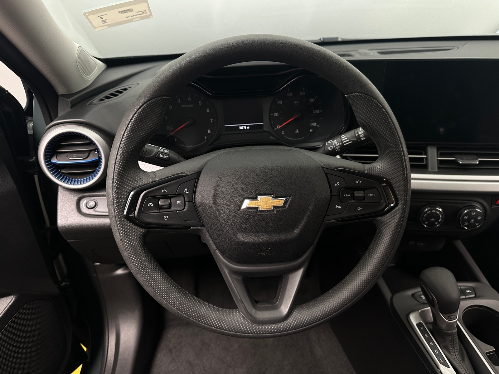 Thumbnail: 2025 Chevrolet Trax - 5