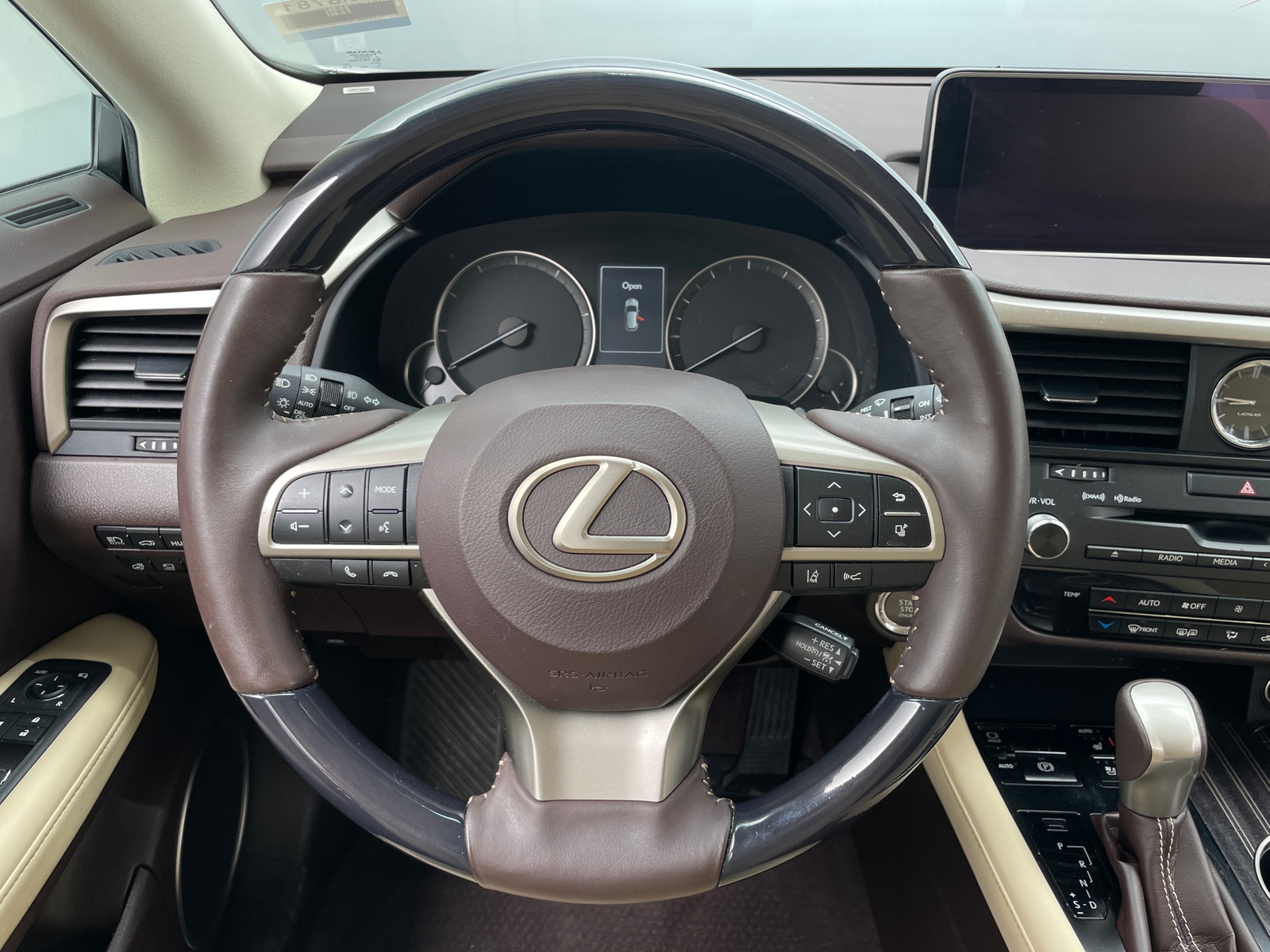 Thumbnail: 2019 Lexus RX - 4